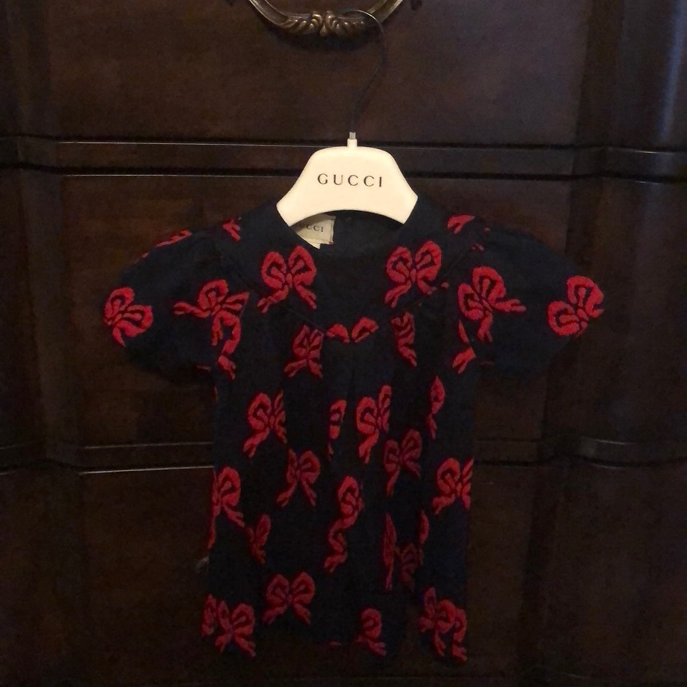 Worn twice: looks brand new!